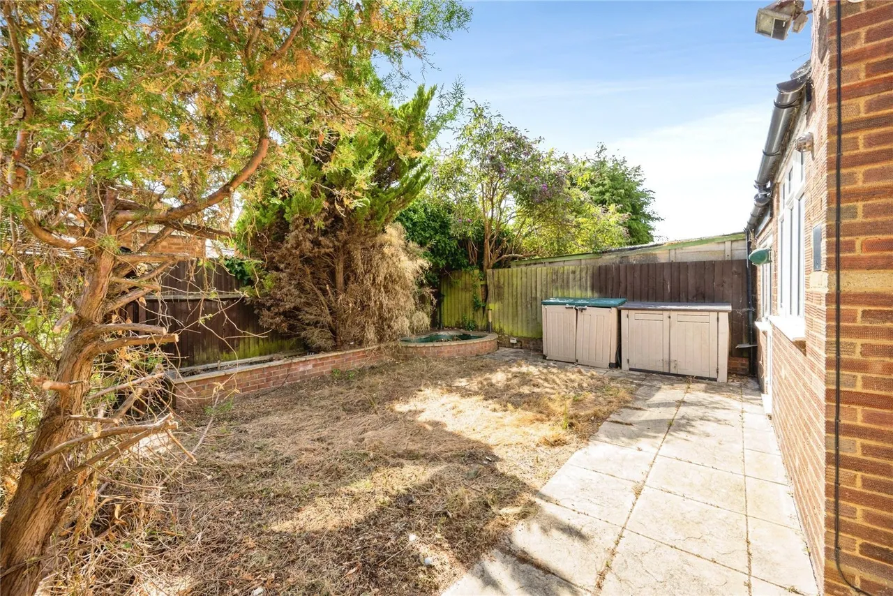 Blaydon Road, Luton, Bedfordshire, LU2, photo 13