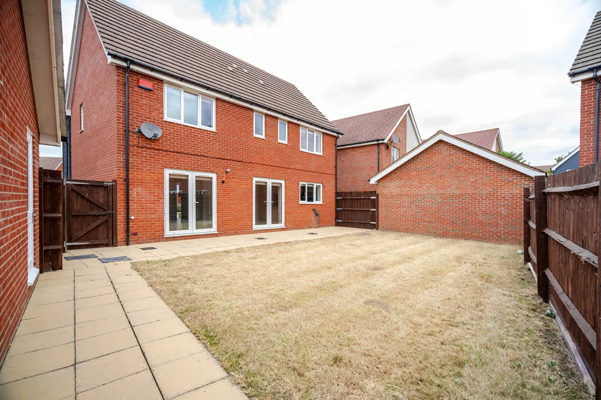 Littlestone Gate, Broughton, MK10, photo 23
