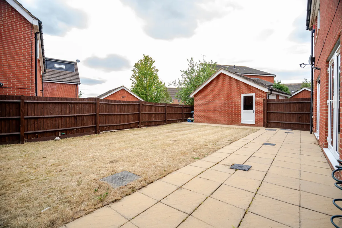 Littlestone Gate, Broughton, MK10, photo 22