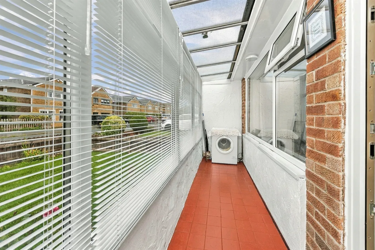 Coxley View, Netherton, Wakefield, photo 6