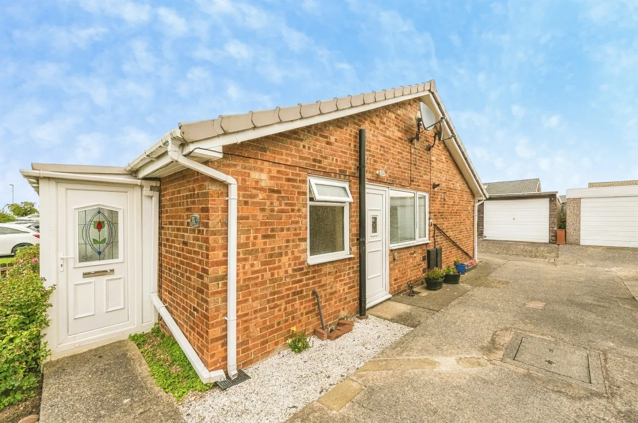 Coxley View, Netherton, Wakefield, photo 10