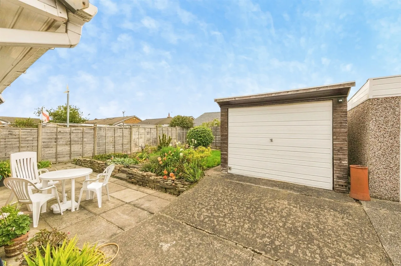 Coxley View, Netherton, Wakefield, photo 11