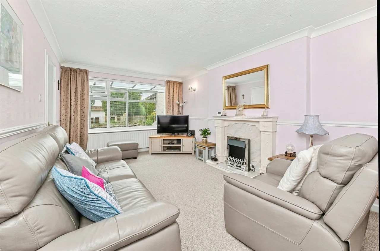 Coxley View, Netherton, Wakefield, photo 4