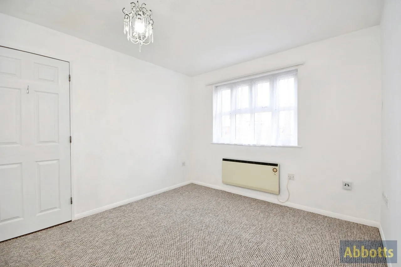 Hilltop Close, Rayleigh, Essex, SS6, photo 9