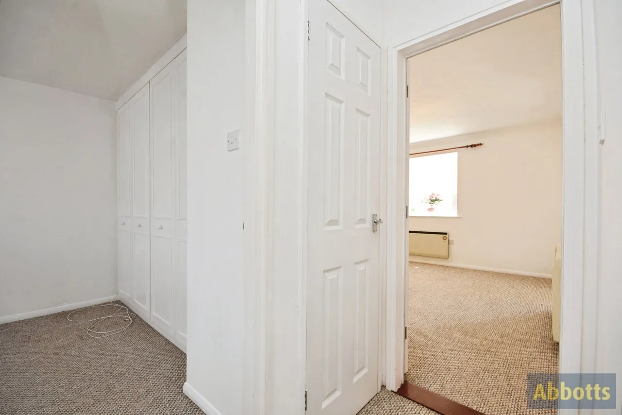 Hilltop Close, Rayleigh, Essex, SS6, photo 12