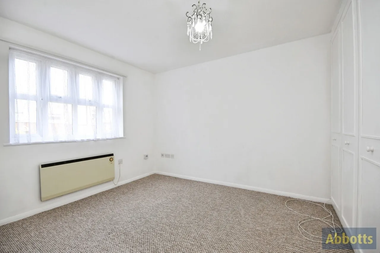Hilltop Close, Rayleigh, Essex, SS6, photo 10