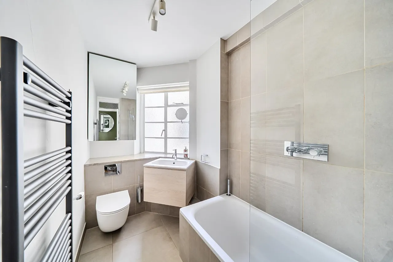 Hornsey Lane, Highgate, London, N6, photo 11