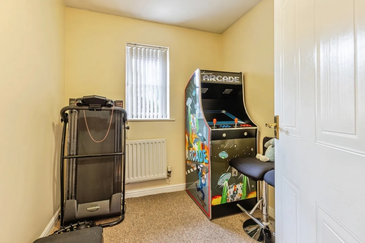 Redwood Drive, Chorley, PR7, photo 9