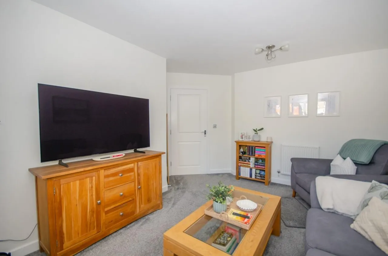 Jinty Lane, Mangotsfield, BS16, photo 6