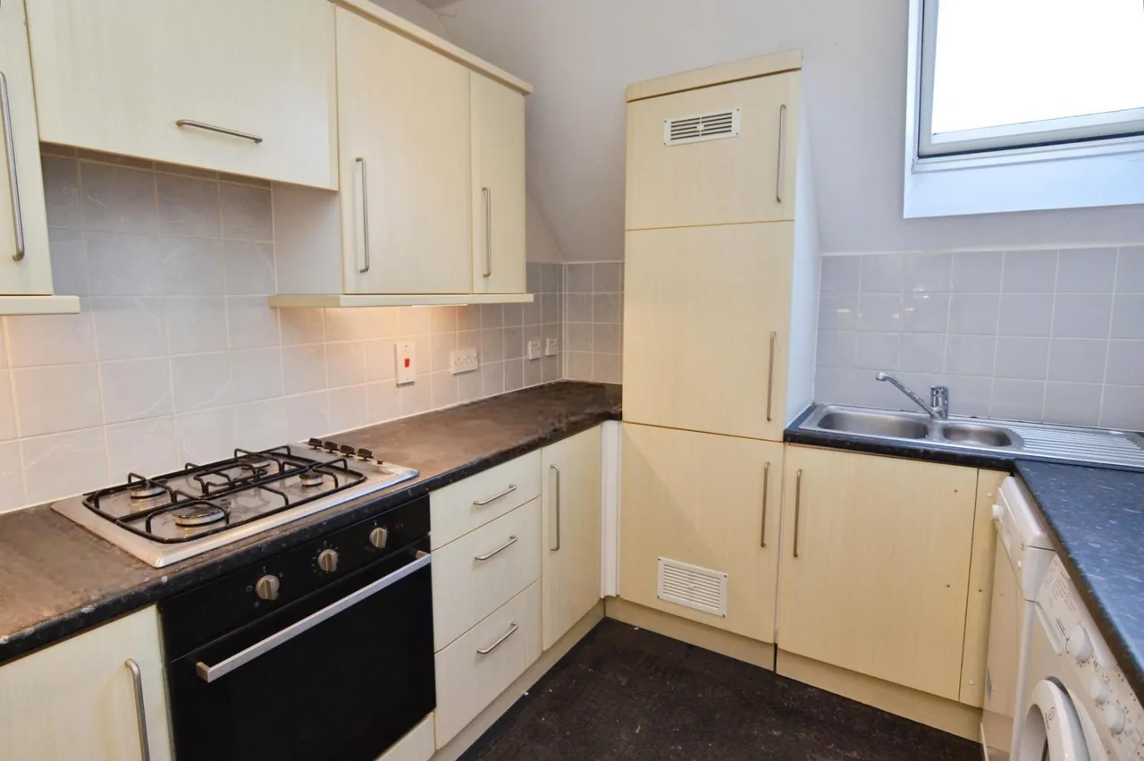 Heatherley Road, Camberley, GU15, photo 7