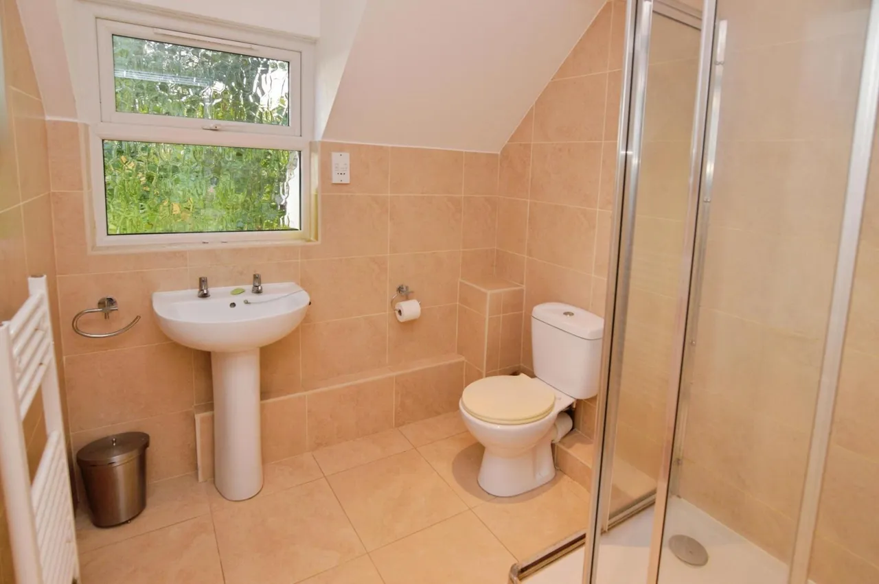 Heatherley Road, Camberley, GU15, photo 9