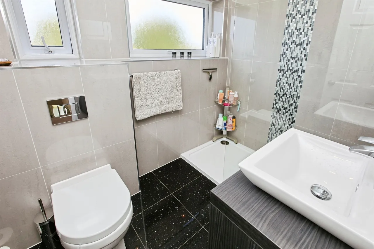 The Walk, Kilburn, DE56, photo 13