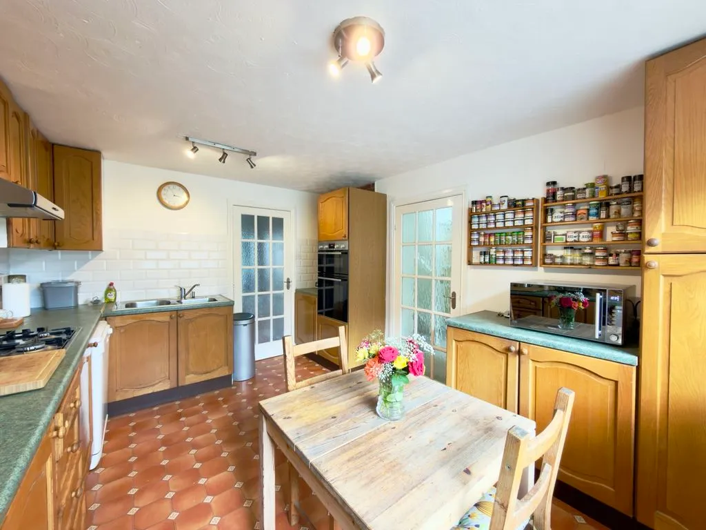 For SaleCarrington Road, Adlington, photo 8