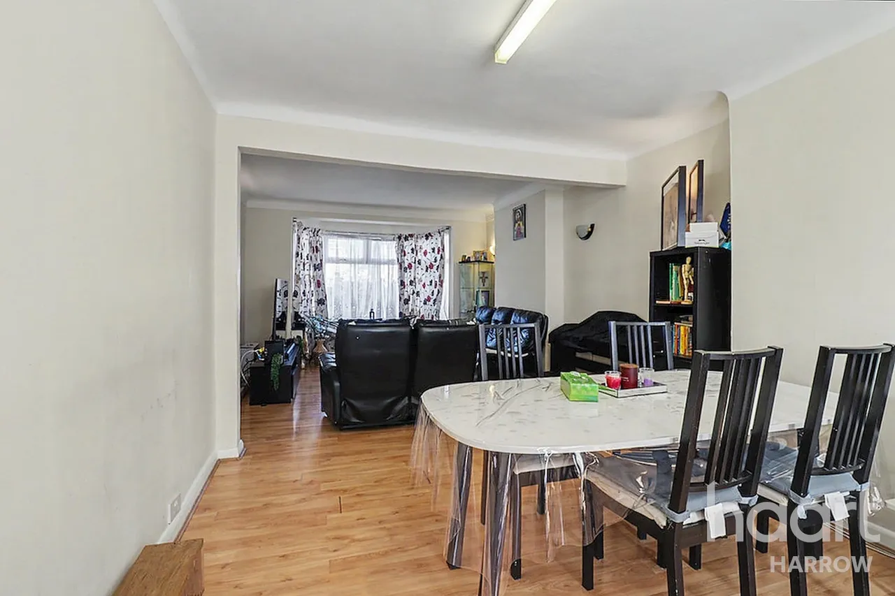 Portland Crescent, Stanmore, HA7, photo 4
