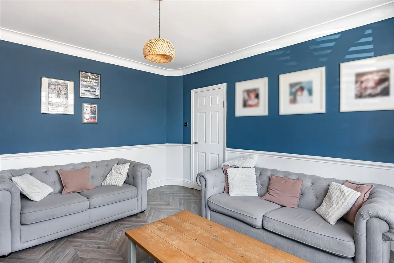Gloucester Gardens, Cockfosters, Barnet, EN4 0QW, photo 12