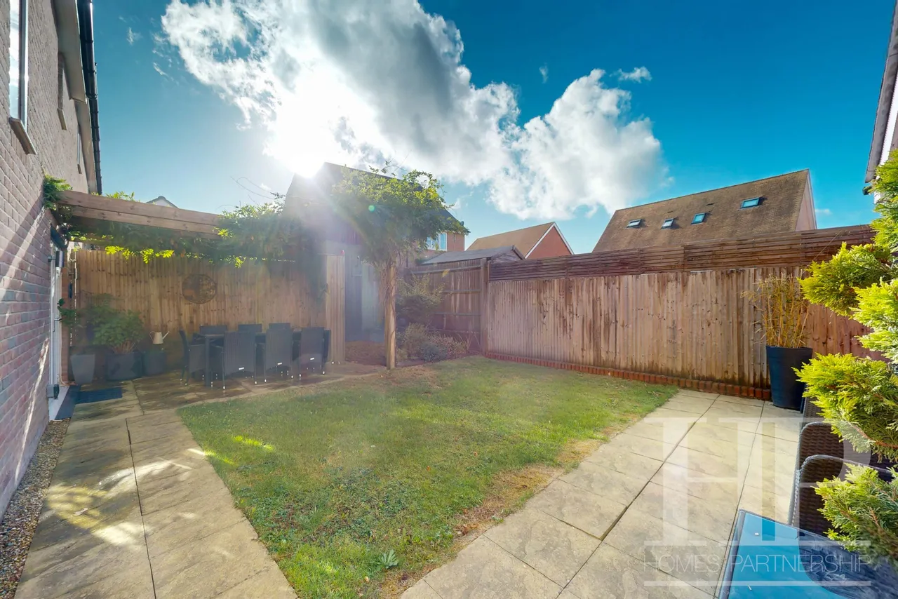 High Beeches, Faygate, RH12, photo 20