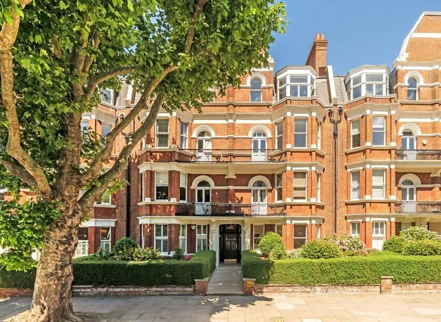 3 bed flat for sale — Elgin Avenue, Maida Vale, W9