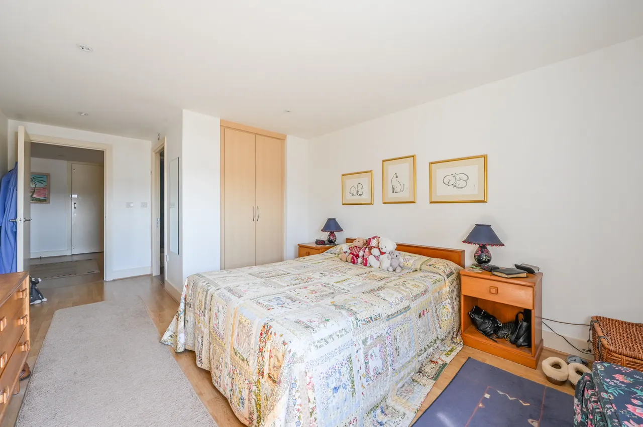 Flat 72 Galaxy Building, 5 Crews Street, London, photo 10