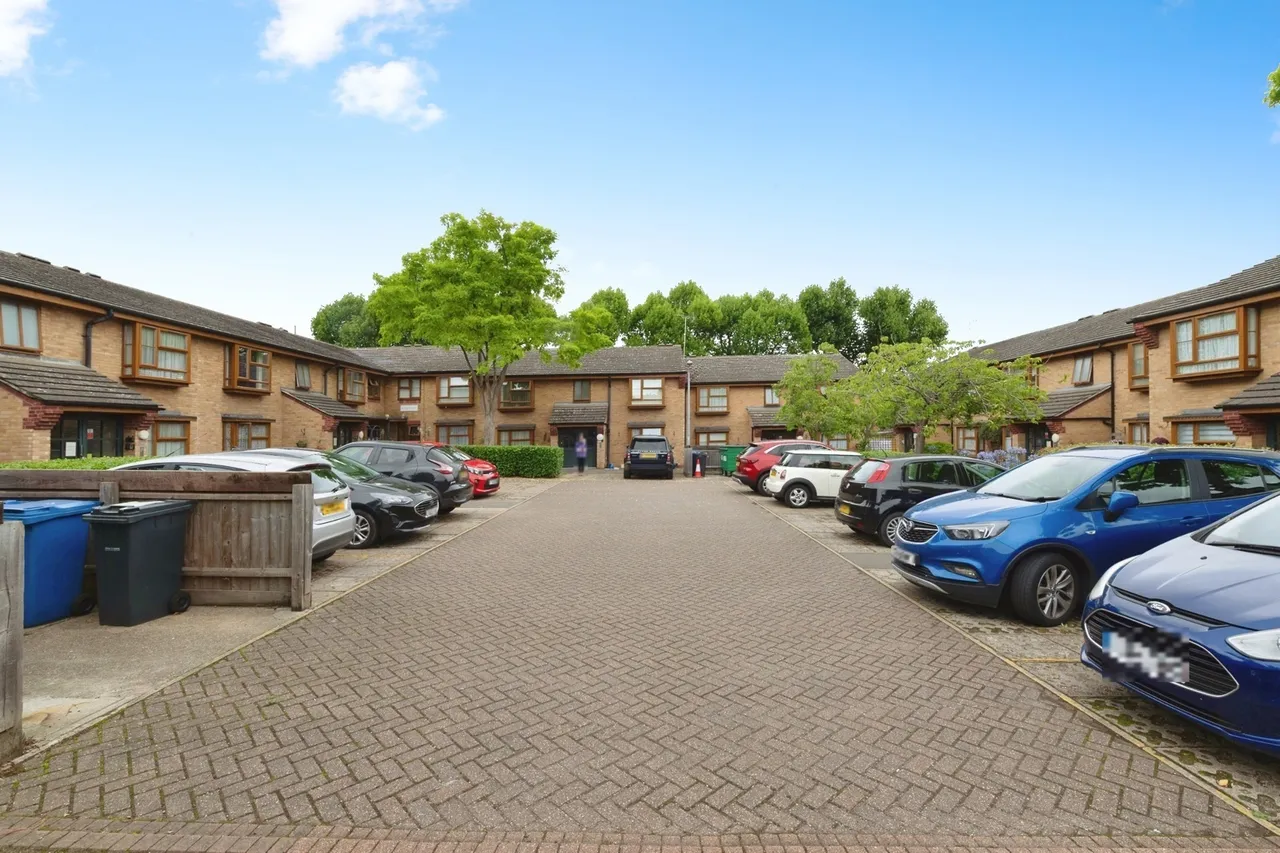 Palmers Drive, Grays, Essex, RM17, photo 16