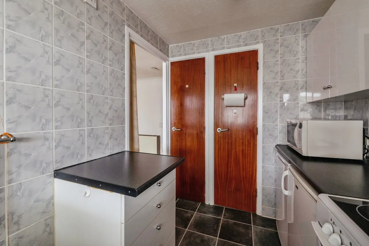 Palmers Drive, Grays, Essex, RM17, photo 9