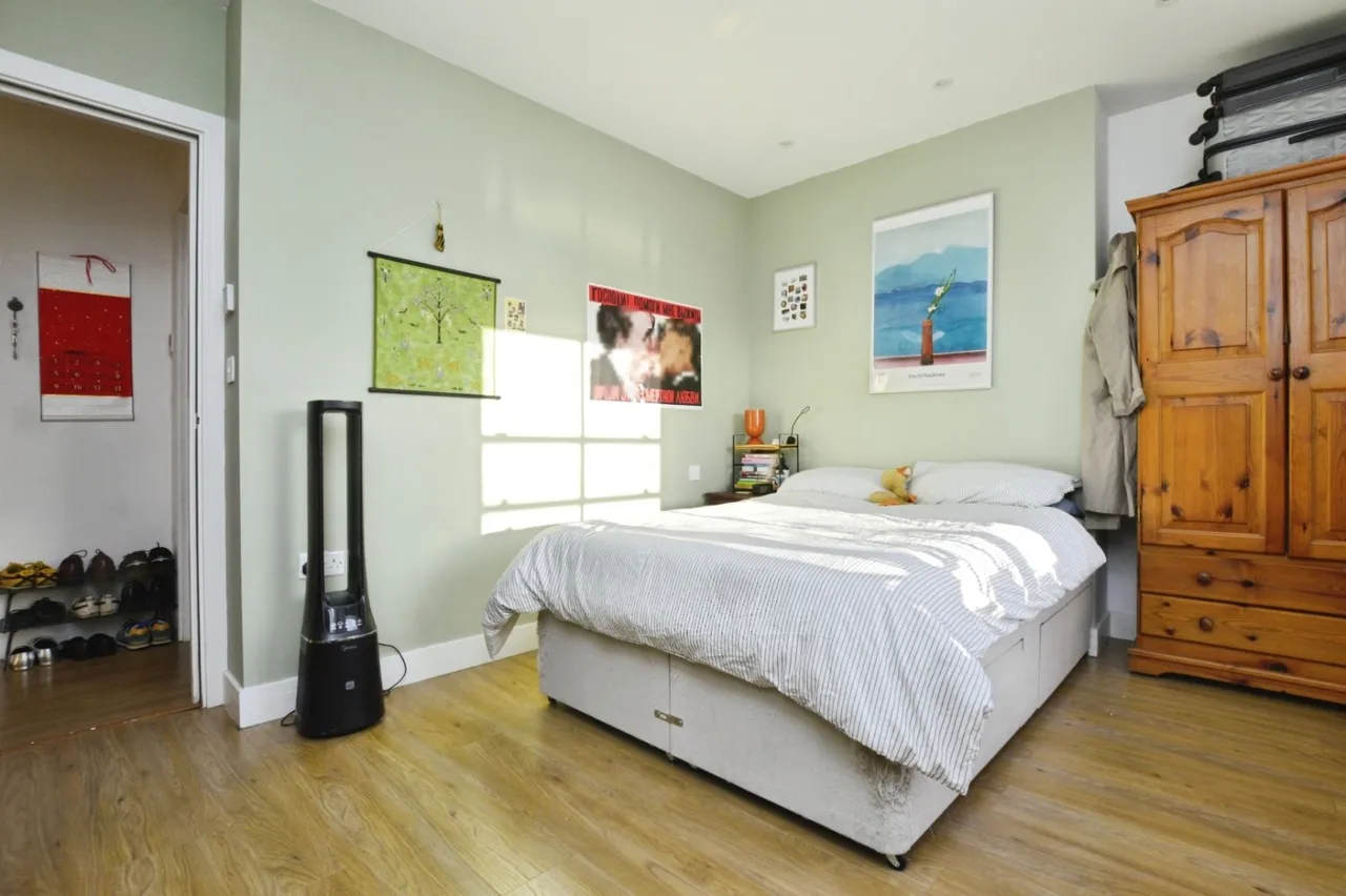 Barking Road, London, E13, photo 5
