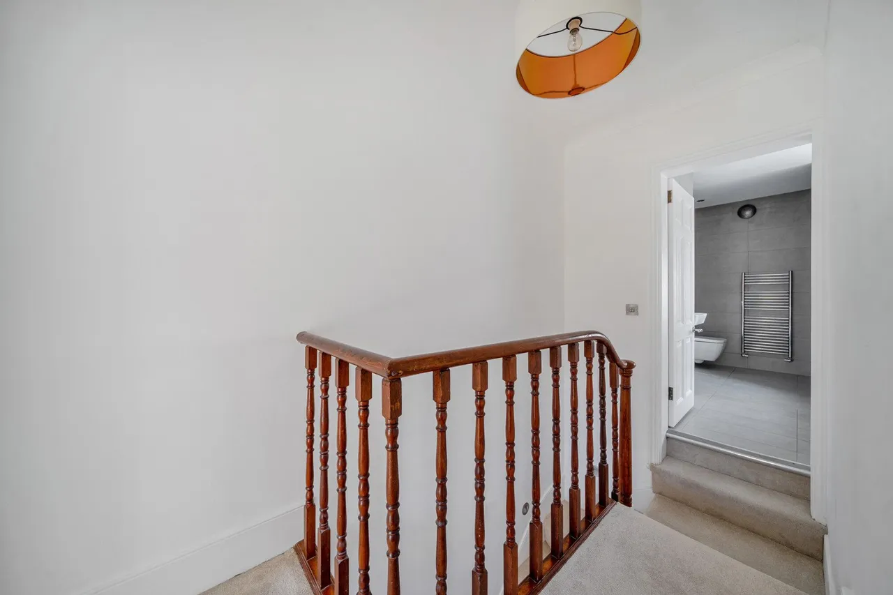 Collins Street, SE3, photo 11