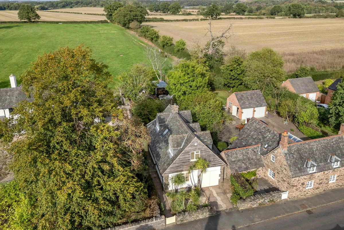 3 bed house for sale, Main Street, Swithland, LE12