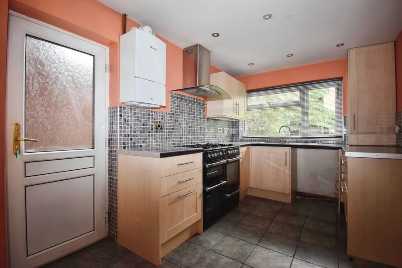 3 Westfield Road, Fernhill Heath, Worcestershire, WR3 7XE, photo 3