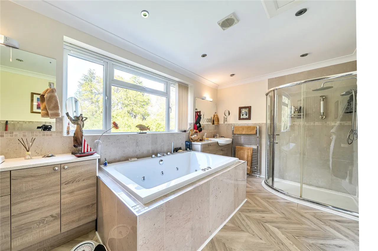 Horton Road, Ashley Heath, Ringwood, Hampshire, BH24 2EB, photo 9