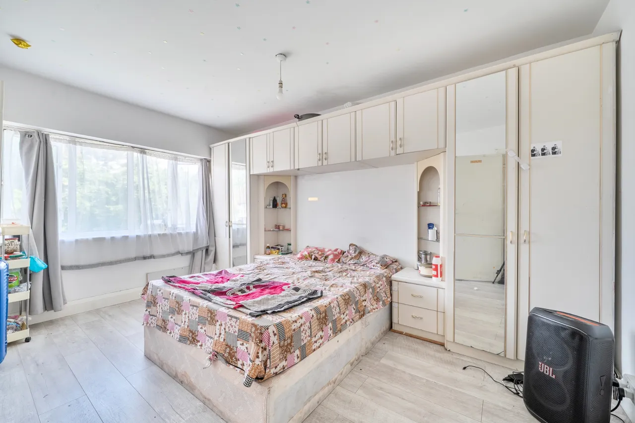 Sandow Crescent, Hayes, UB3, photo 4
