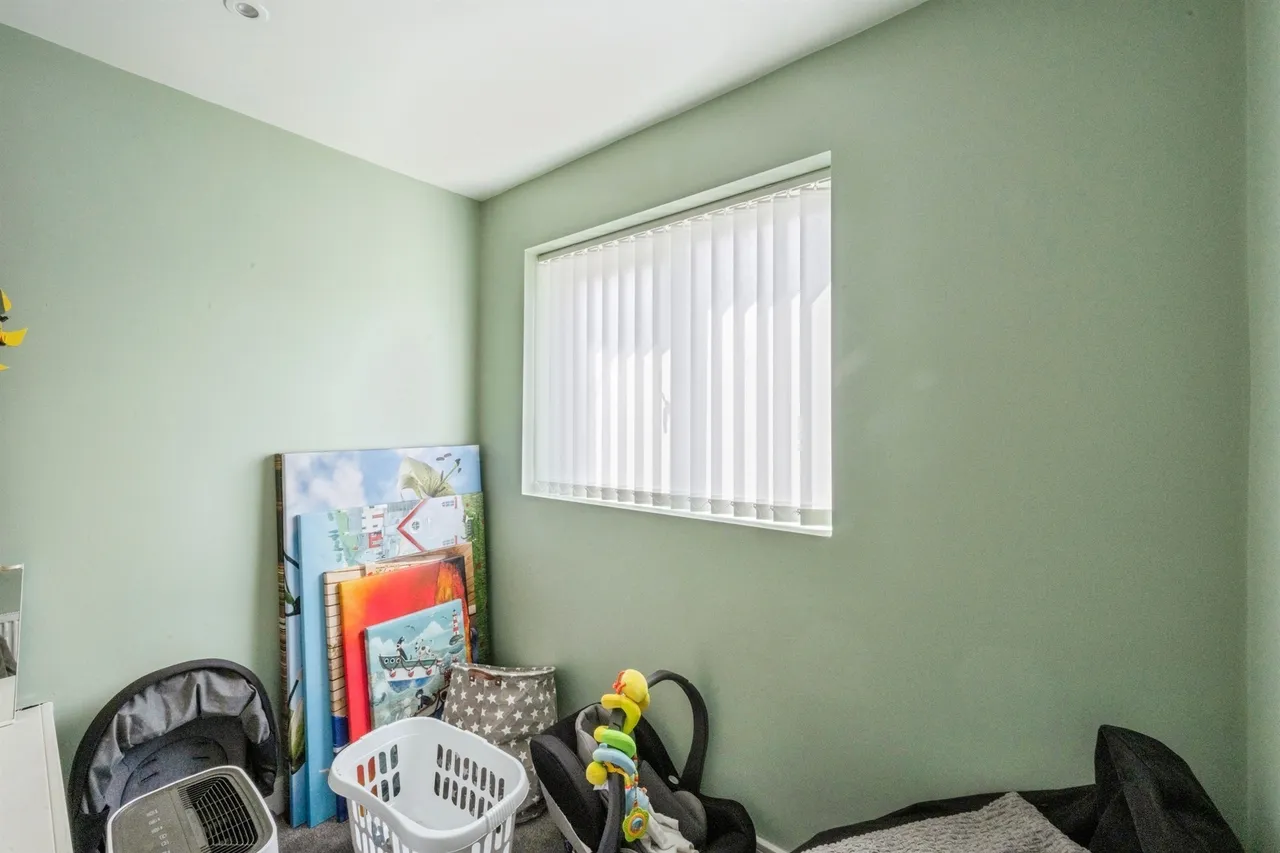 Ash Hill Crescent, Hatfield, DN7, photo 9