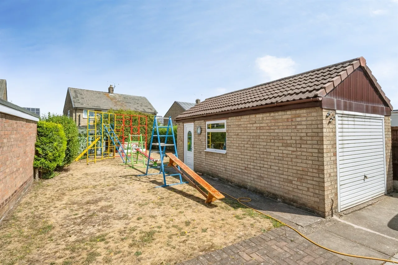 Ash Hill Crescent, Hatfield, DN7, photo 13