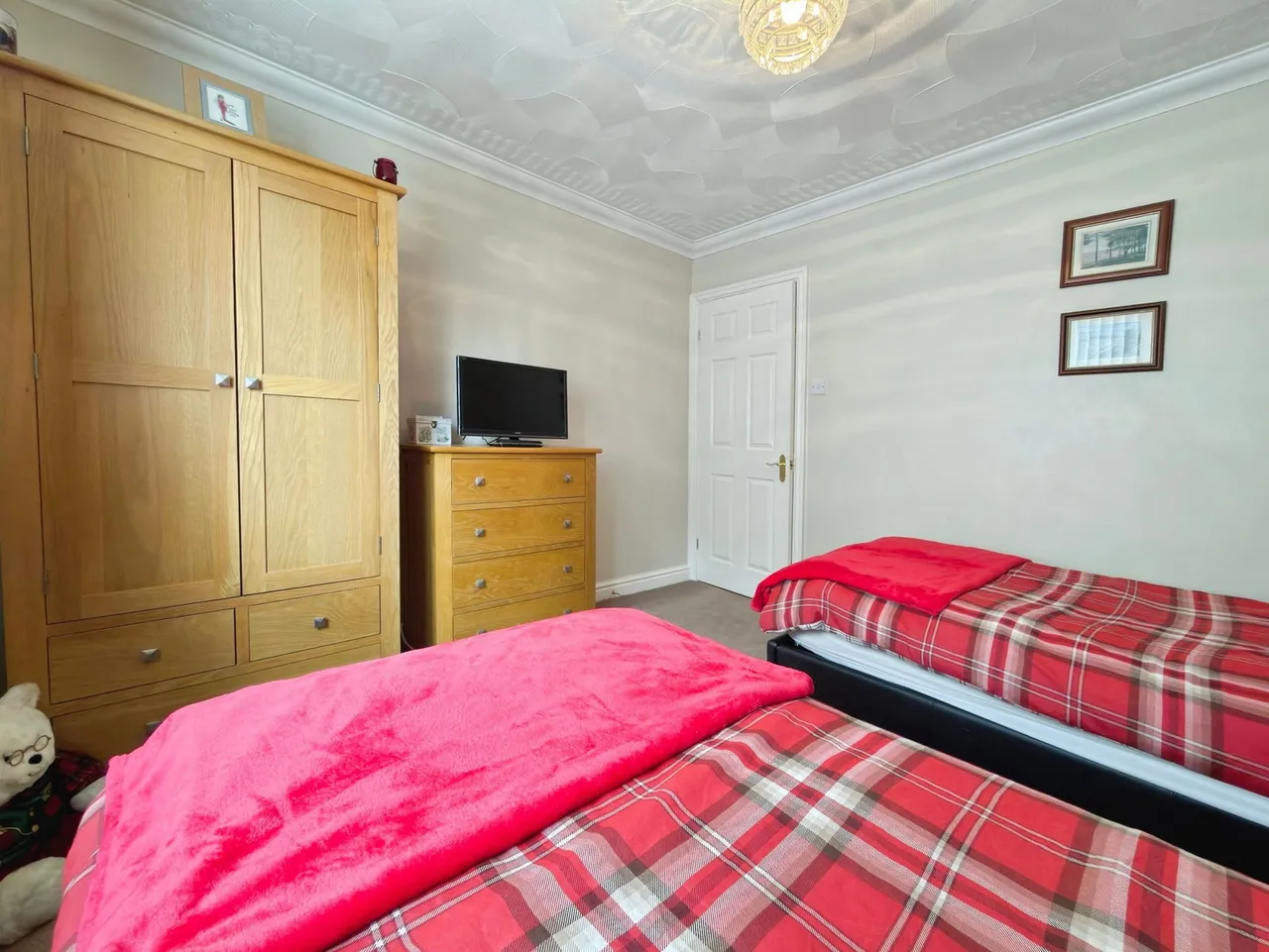 Woodlands Avenue, Clydach, photo 22