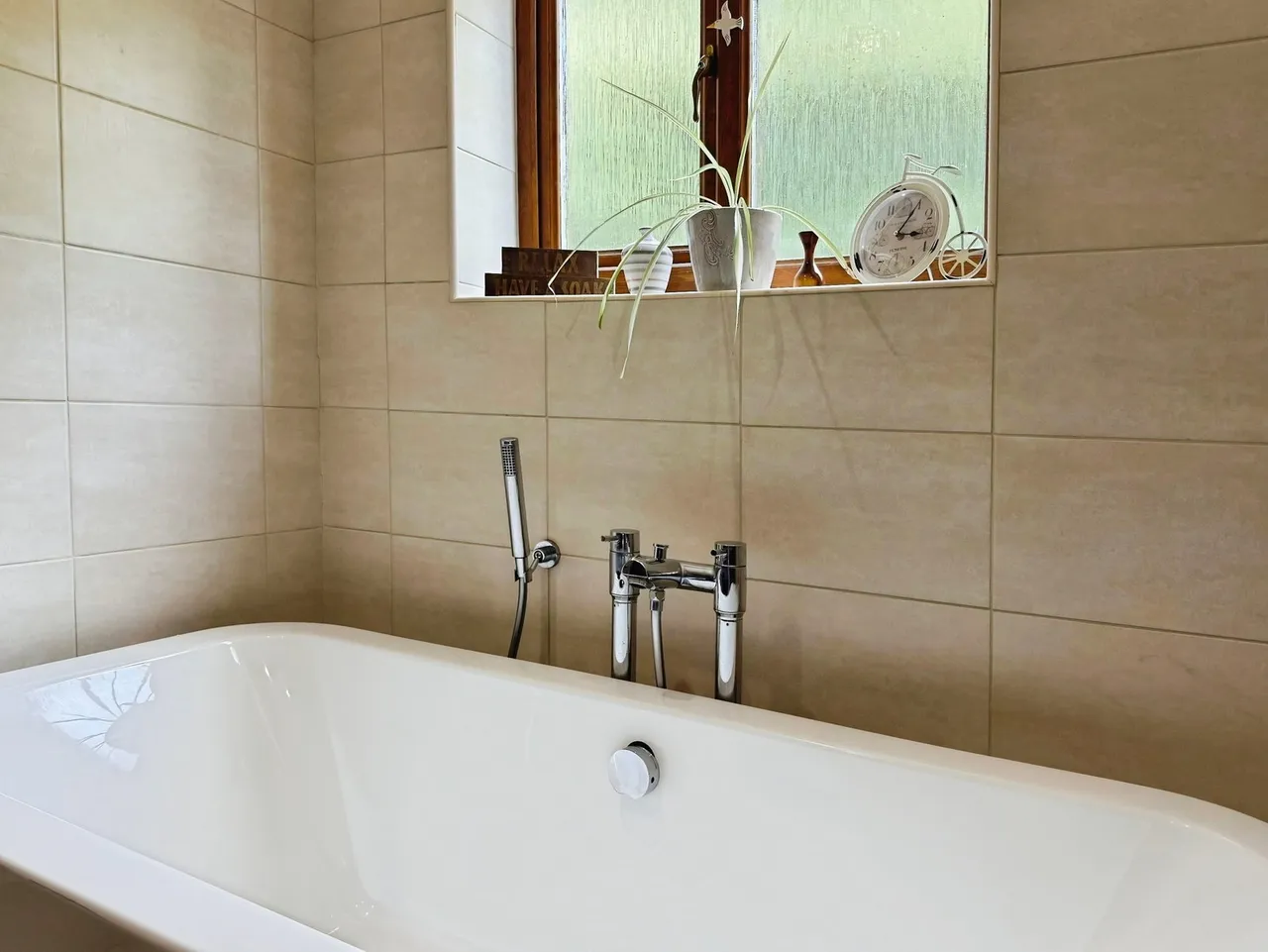 Woodlands Avenue, Clydach, photo 24