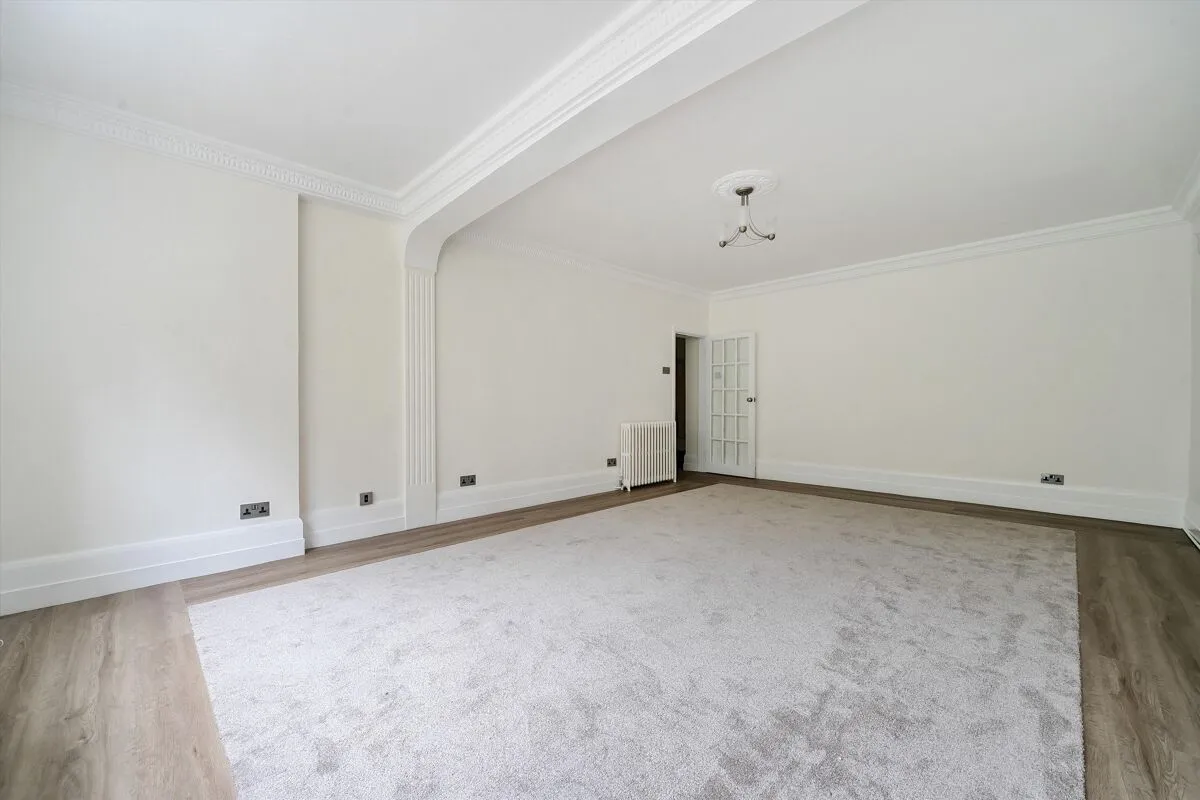 Portnall Drive, Virginia Water, GU25, photo 8
