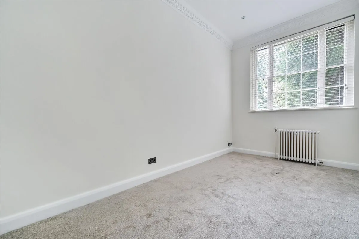 Portnall Drive, Virginia Water, GU25, photo 7