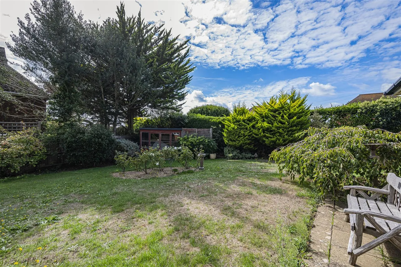 Headland Corner, Seaford, photo 28