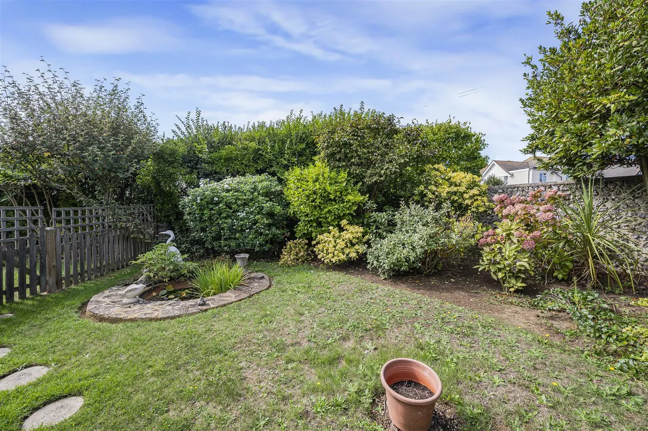 Headland Corner, Seaford, photo 26