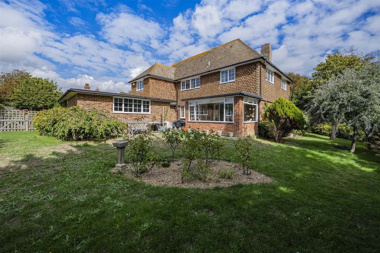 Headland Corner, Seaford, photo 25