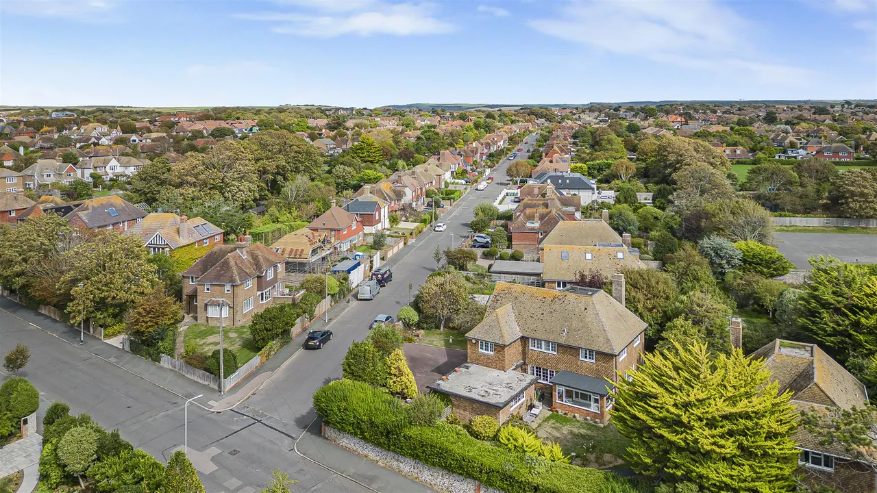 Headland Corner, Seaford, photo 31