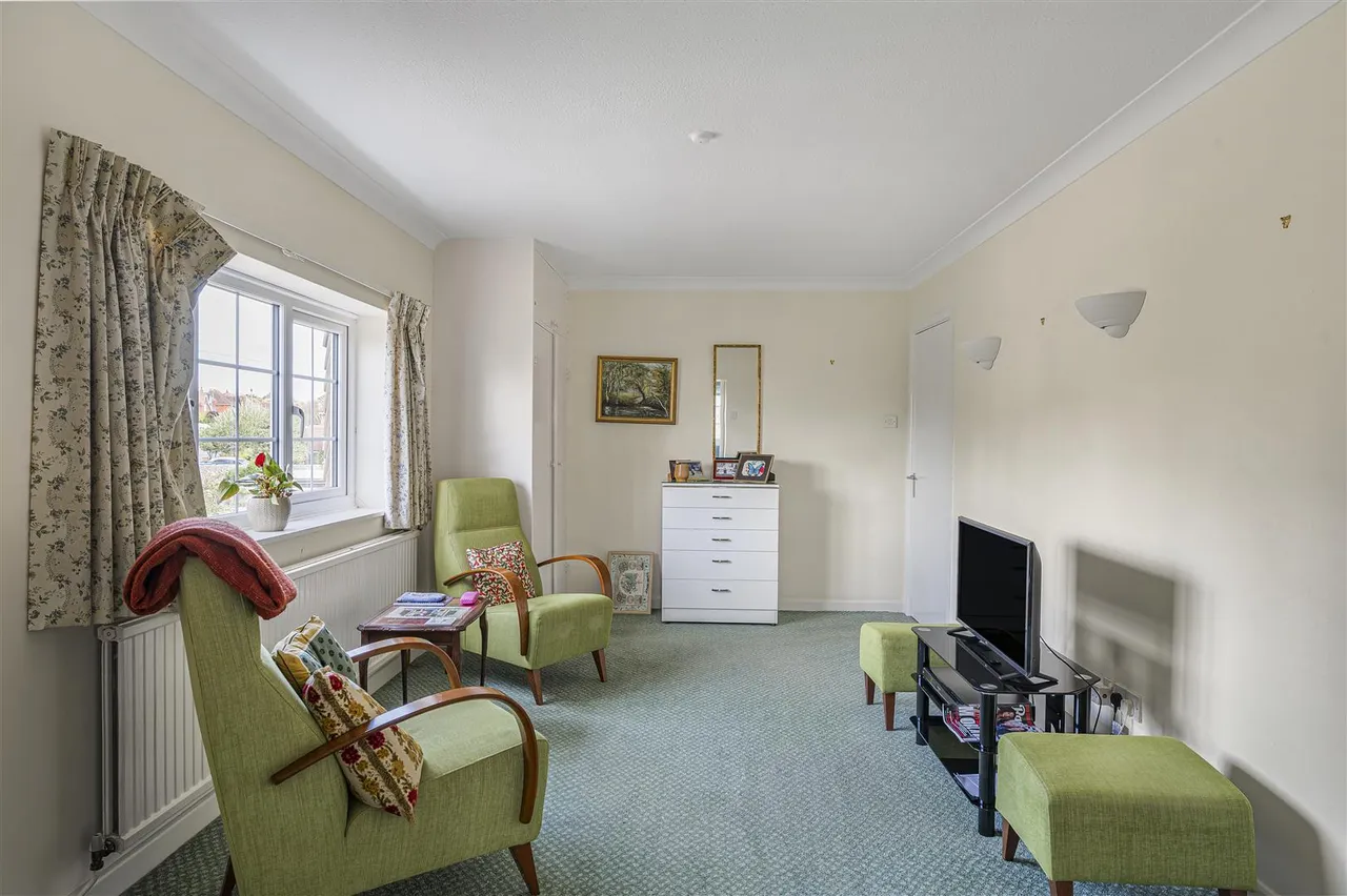 Headland Corner, Seaford, photo 14