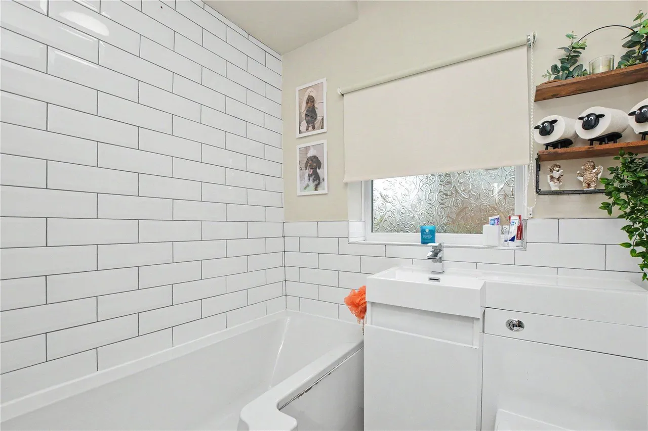 Owlcotes Garth, Pudsey, LS28, photo 8