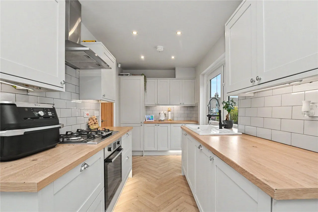 Owlcotes Garth, Pudsey, LS28, photo 18