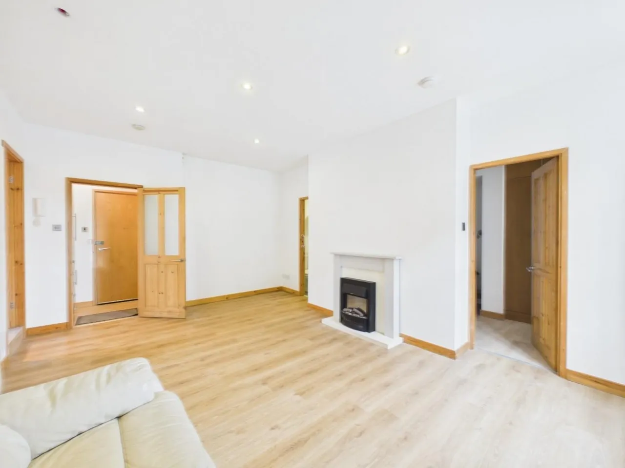 Priestthorpe Lane, Bingley, BD16, photo 2