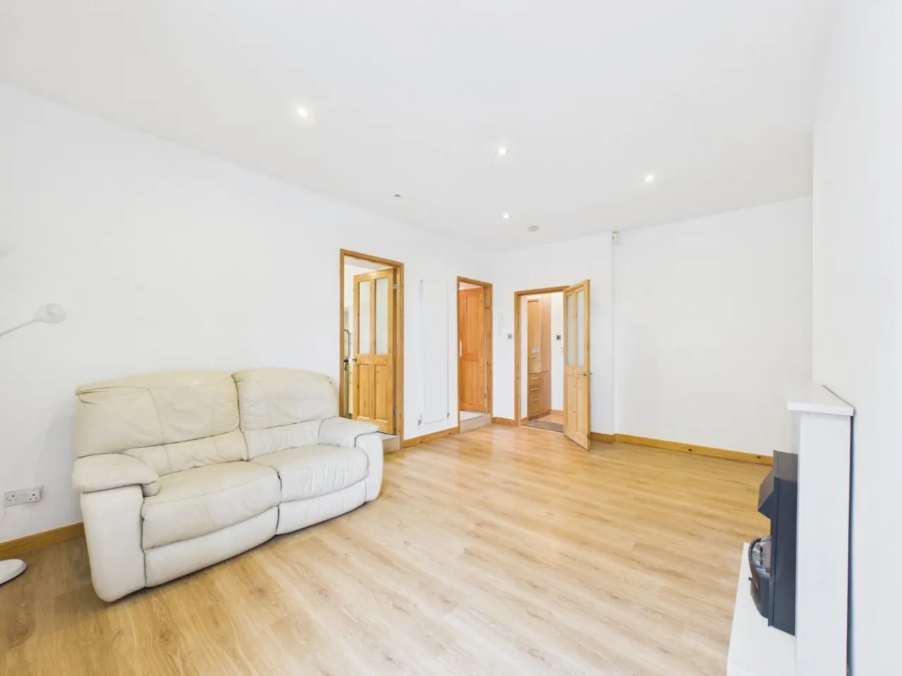 Priestthorpe Lane, Bingley, BD16, photo 4