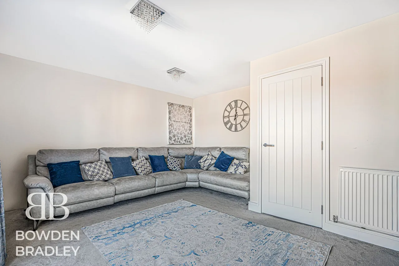 Alderwood Terrace, Chigwell, IG7, photo 8