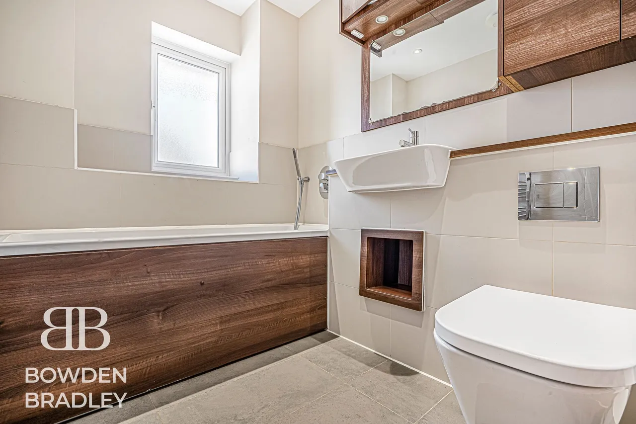 Alderwood Terrace, Chigwell, IG7, photo 43