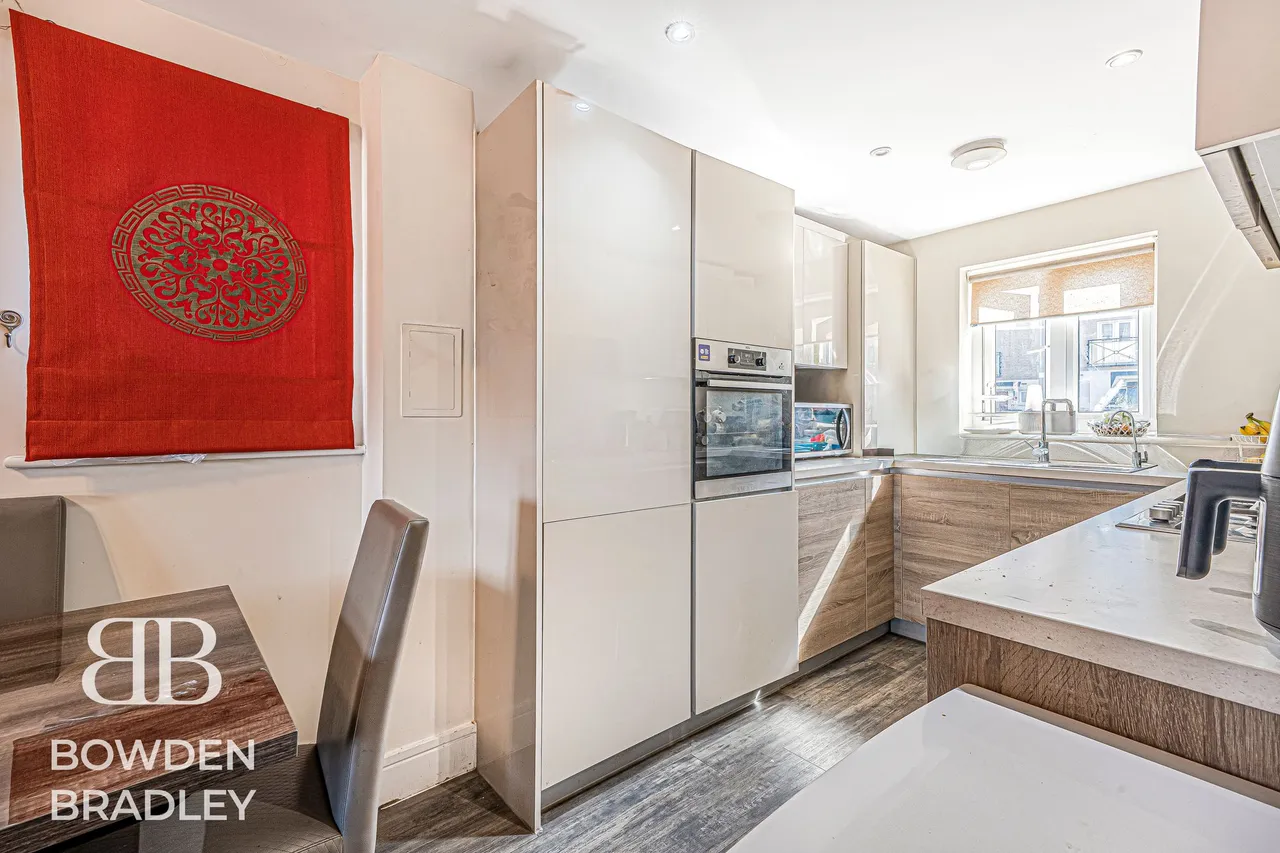 Alderwood Terrace, Chigwell, IG7, photo 32