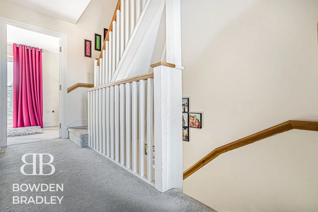 Alderwood Terrace, Chigwell, IG7, photo 36