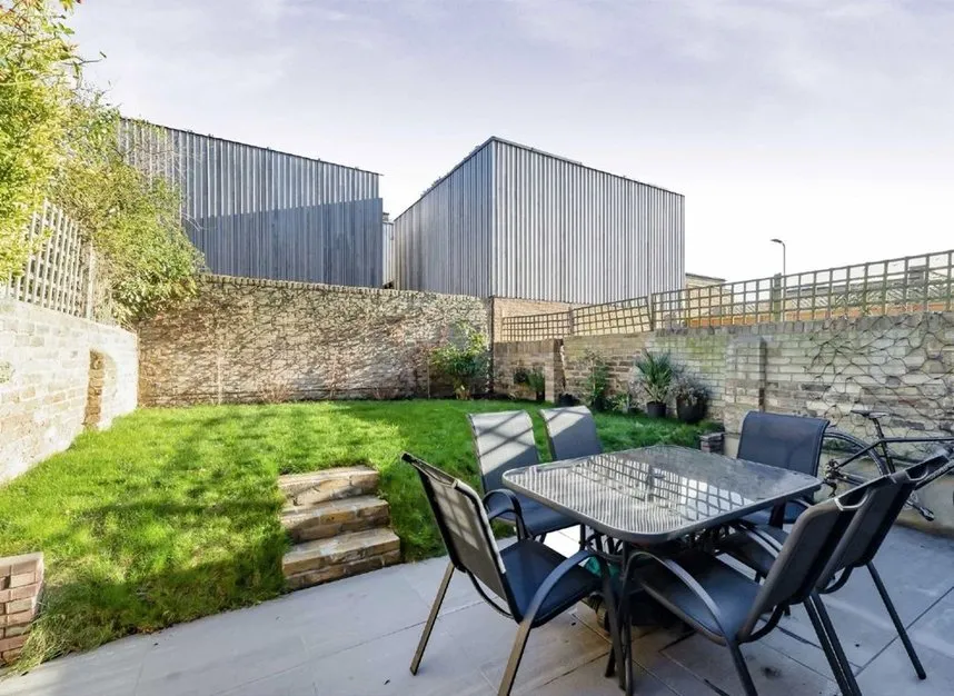 Southgate Road, De Beauvoir, N1, photo 3